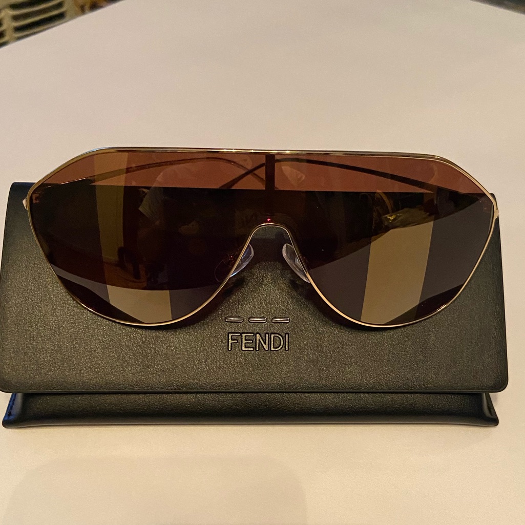 Nwt Women Fendi Shades